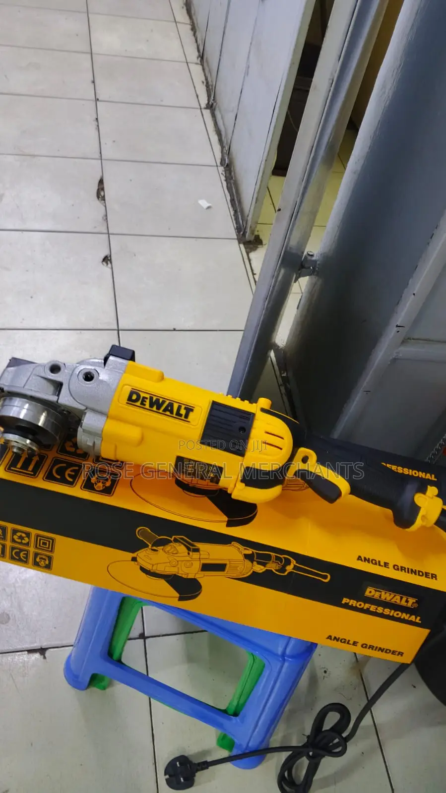 9'' Dewalt Angle Grinder-Power Input 2200w