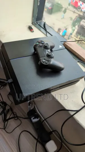 Ps4 Standard ( Playstation 4 Standard 500gb ) Clean Home Used