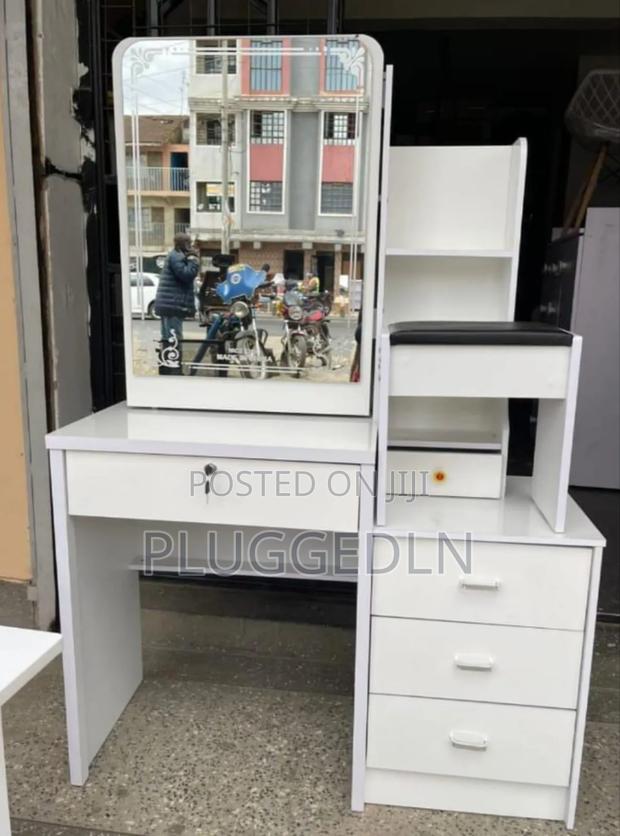 Dressing Table With Sliding Mirror .