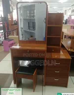 Brown Dressing Table With Sliding Mirror .
