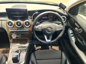 Mercedes-Benz C200 2015 Black