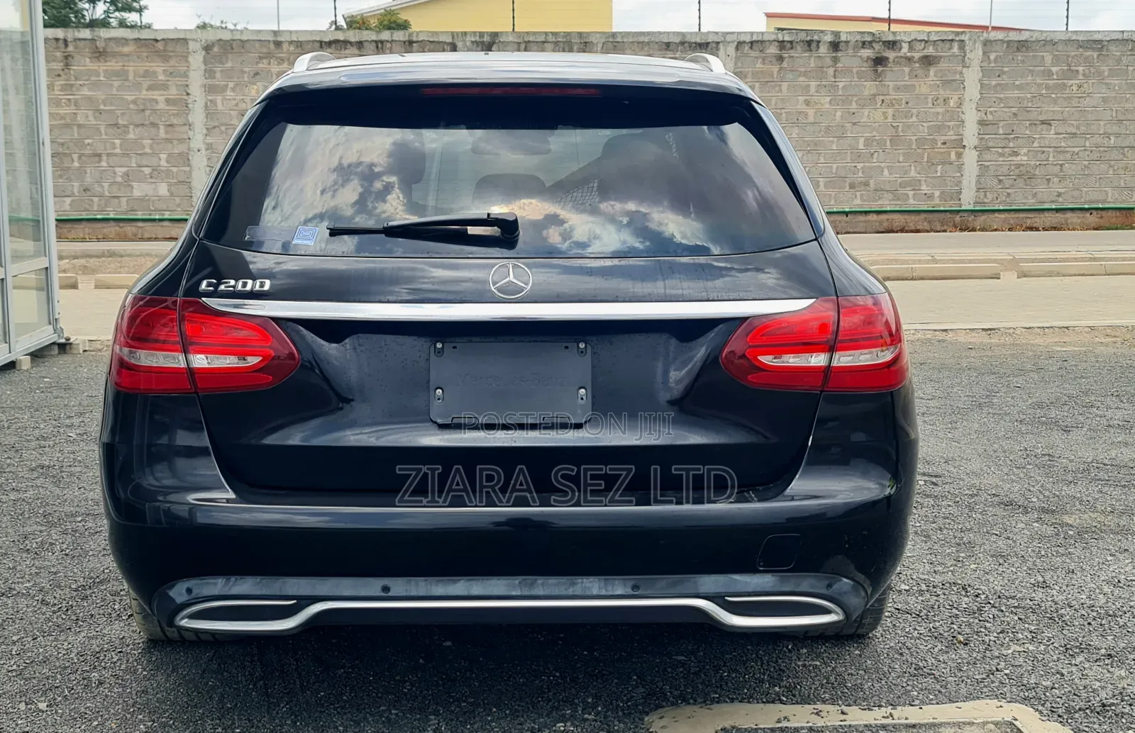 Mercedes-Benz C200 2015 Black