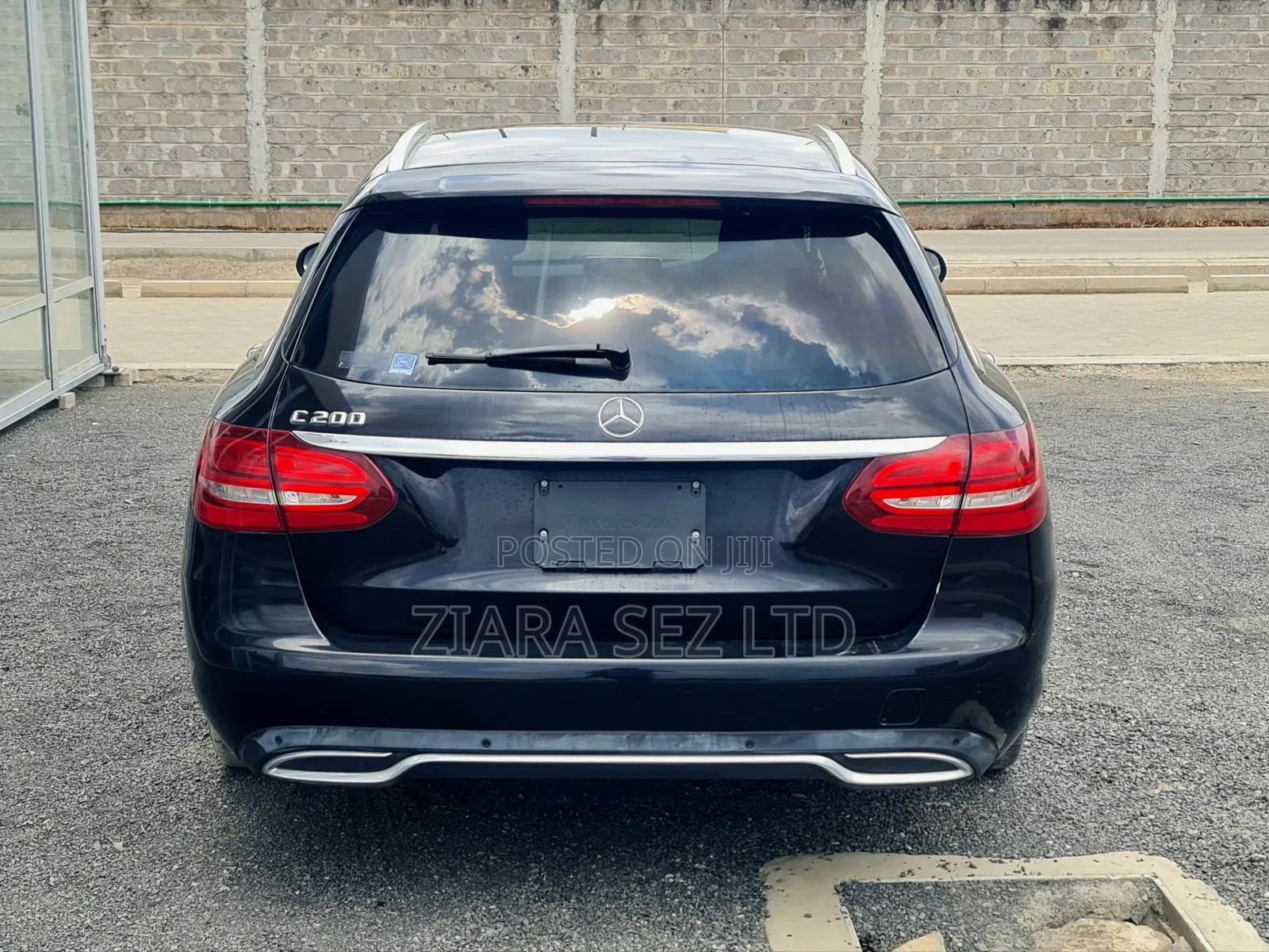 Mercedes-Benz C200 2015 Black