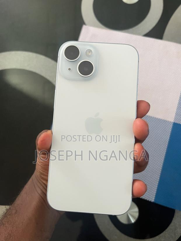 Apple iPhone 15 128 GB Blue - thumbnail 3