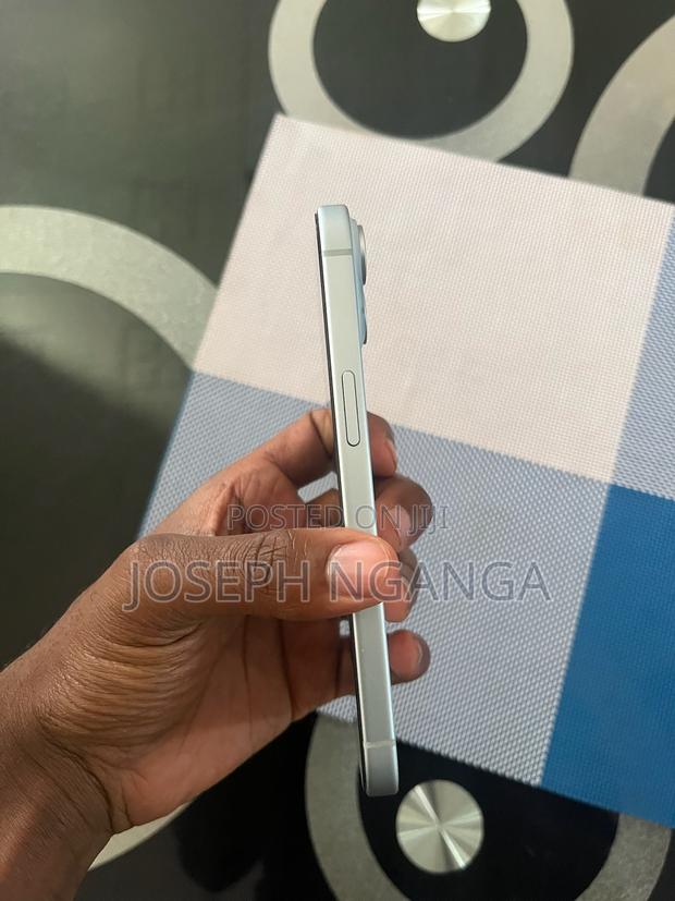 Apple iPhone 15 128 GB Blue - thumbnail 2
