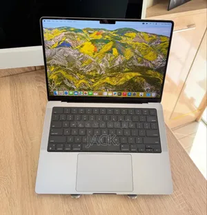 Laptop Apple MacBook Pro 2023 M2 Max 14-inch 64GB Apple M2 SSD 4T