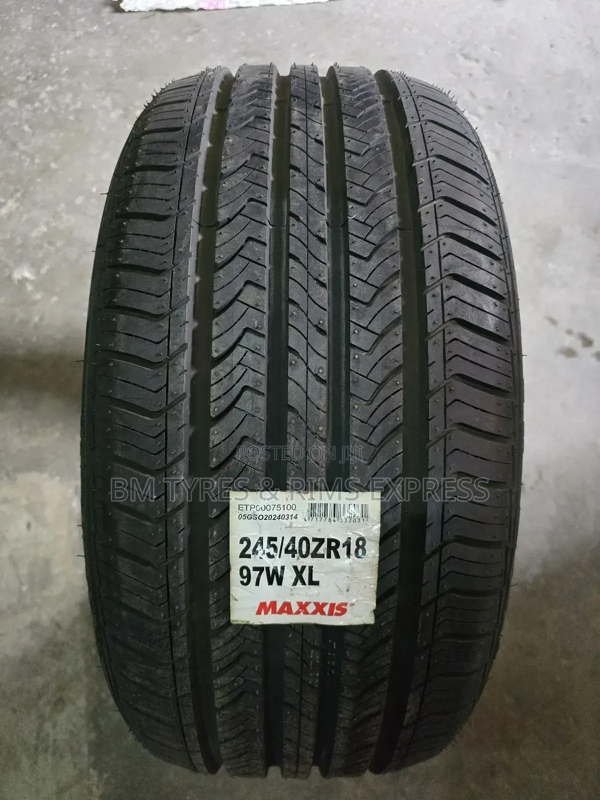 245 /40 R18 Maxxis Tyres (Bravo) Thailand.