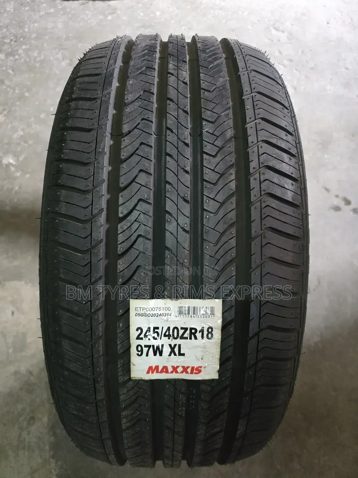 245 /40 R18 Maxxis Tyres (Bravo) Thailand.