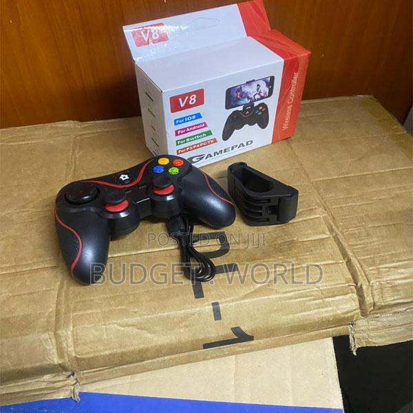 Techsuit V8 Wireless Gamepad for Android Gaming