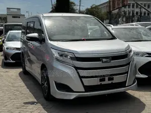 Toyota Noah 2.0 FWD (8 Seater) 2020 Silver