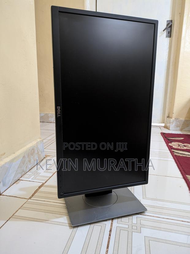 22" Dell Monitor With 2 Side Usb Ports, Hdmi Port, Display Port