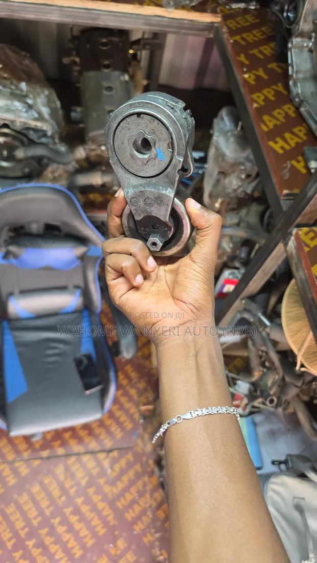 Tensioner for Mr20