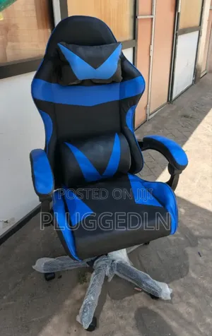 Generic Racing Style Gaming Chair .