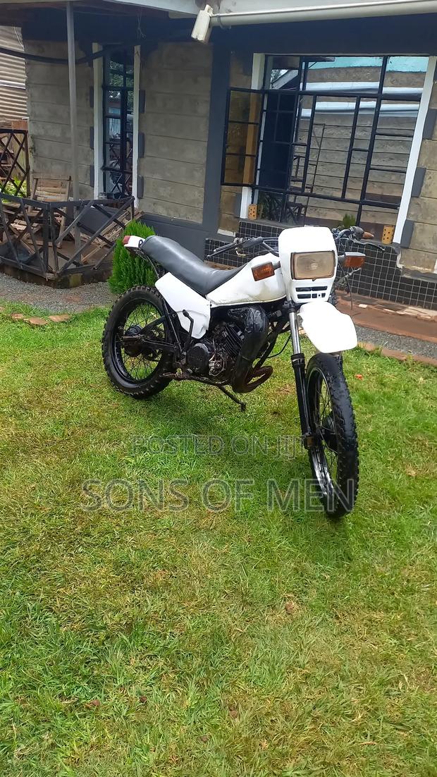 New Yamaha DT125 2011 White - thumbnail 3