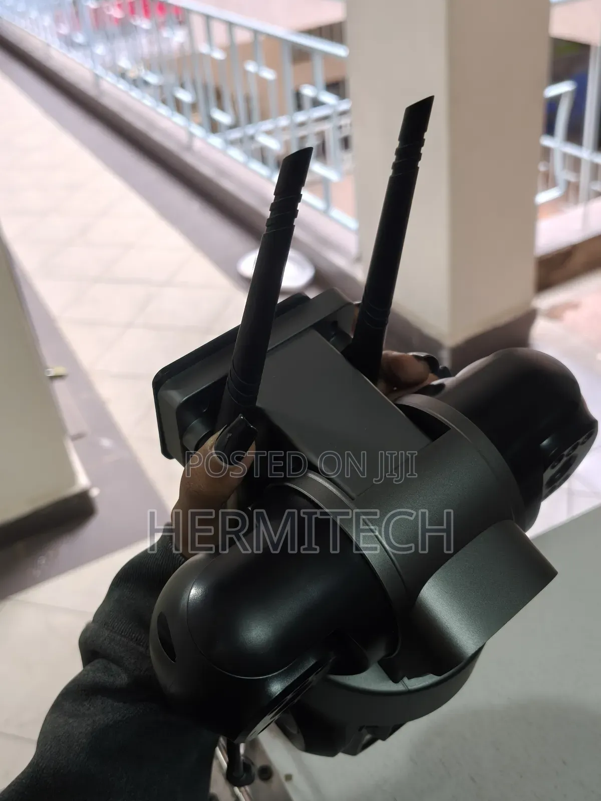 Support Local and Cloud Storage CCTV Triple Lens 4g Smart Electric