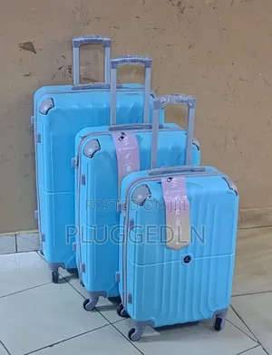 3 in 1 Luxurious Fibre Suitcase* - Size 4.