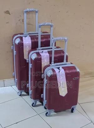 3 in 1 Luxurious Fibre Suitcase* - Size 4.
