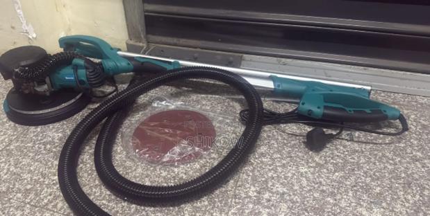 Ergonomic Makita Wall Sander Design