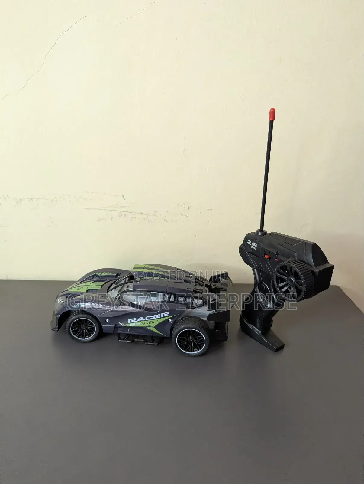 High Speed Rechargeable Remote Control Rc Car Gift Toy