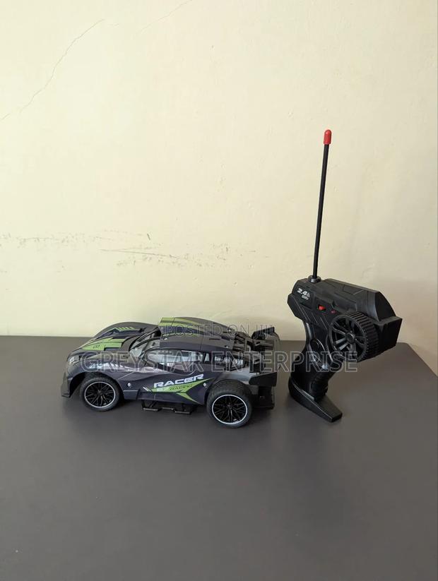 High Speed Rechargeable Remote Control Rc Car Gift Toy