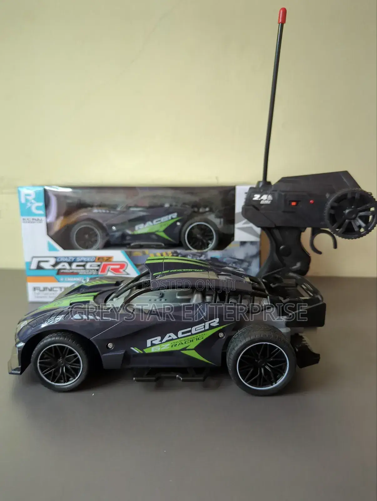 2.4ghz Remote Control Rc Racing Car Chargeable Kids Toys Gift