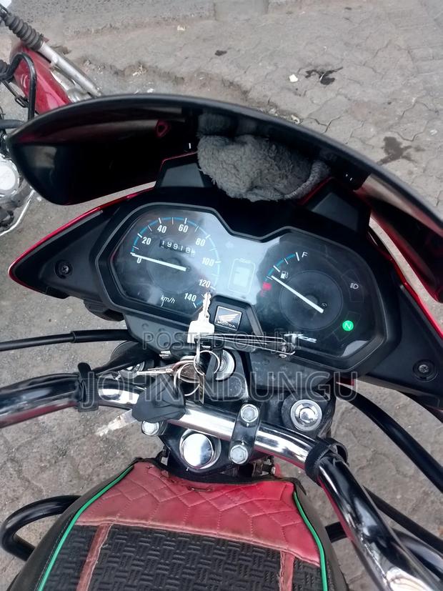 Honda CBR 2024 Red