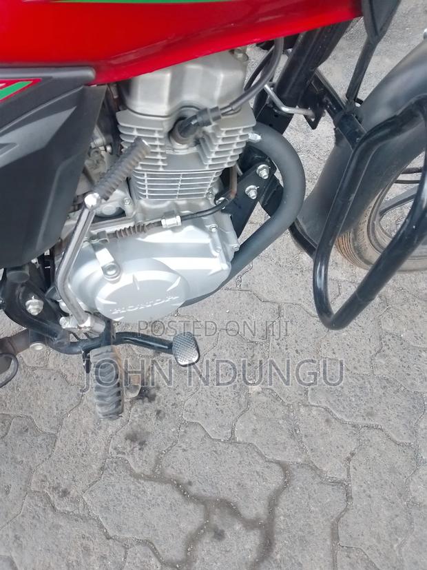 Honda CBR 2024 Red - thumbnail 2