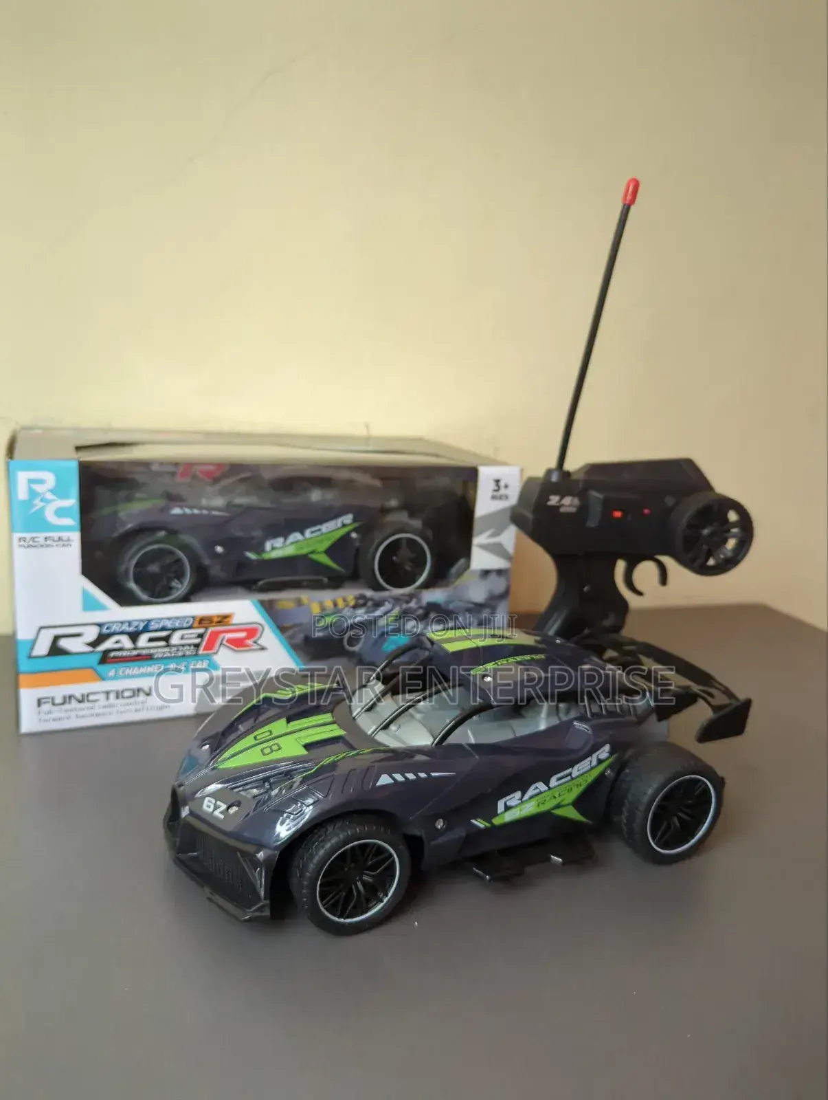 Remote Control Racing Car 2.4ghz High Speed Drift Vehicle Super Car