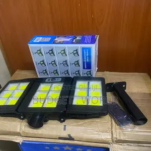 . 300w Solar Light With Long Battery Life