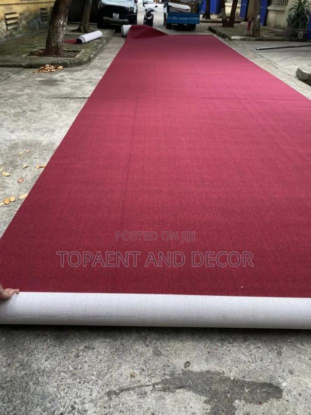 Quality Maroon Wall to Wall Carpet