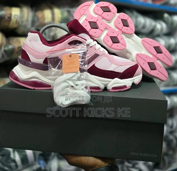 New Balance 9060 Unisex Sneakers - thumbnail 4