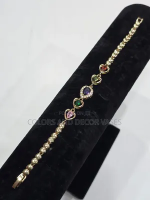 Timelse's Gold Bracelets for Every Occasion