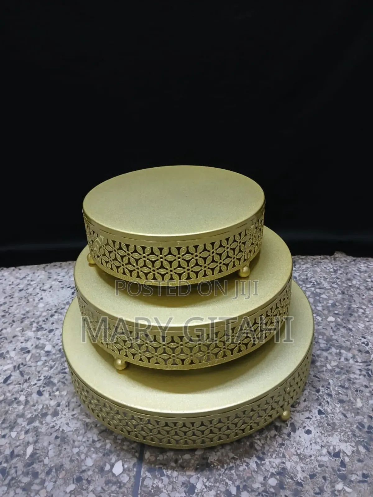 3pcs Gold Cake Stands at 
Sizes: 25/30/35/Cm