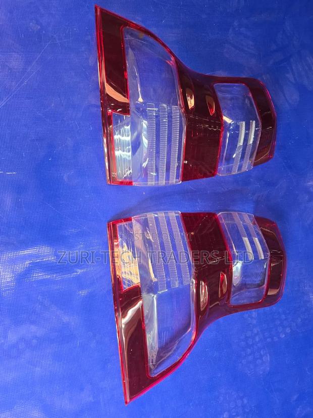 Prado 160 Tailight Lense