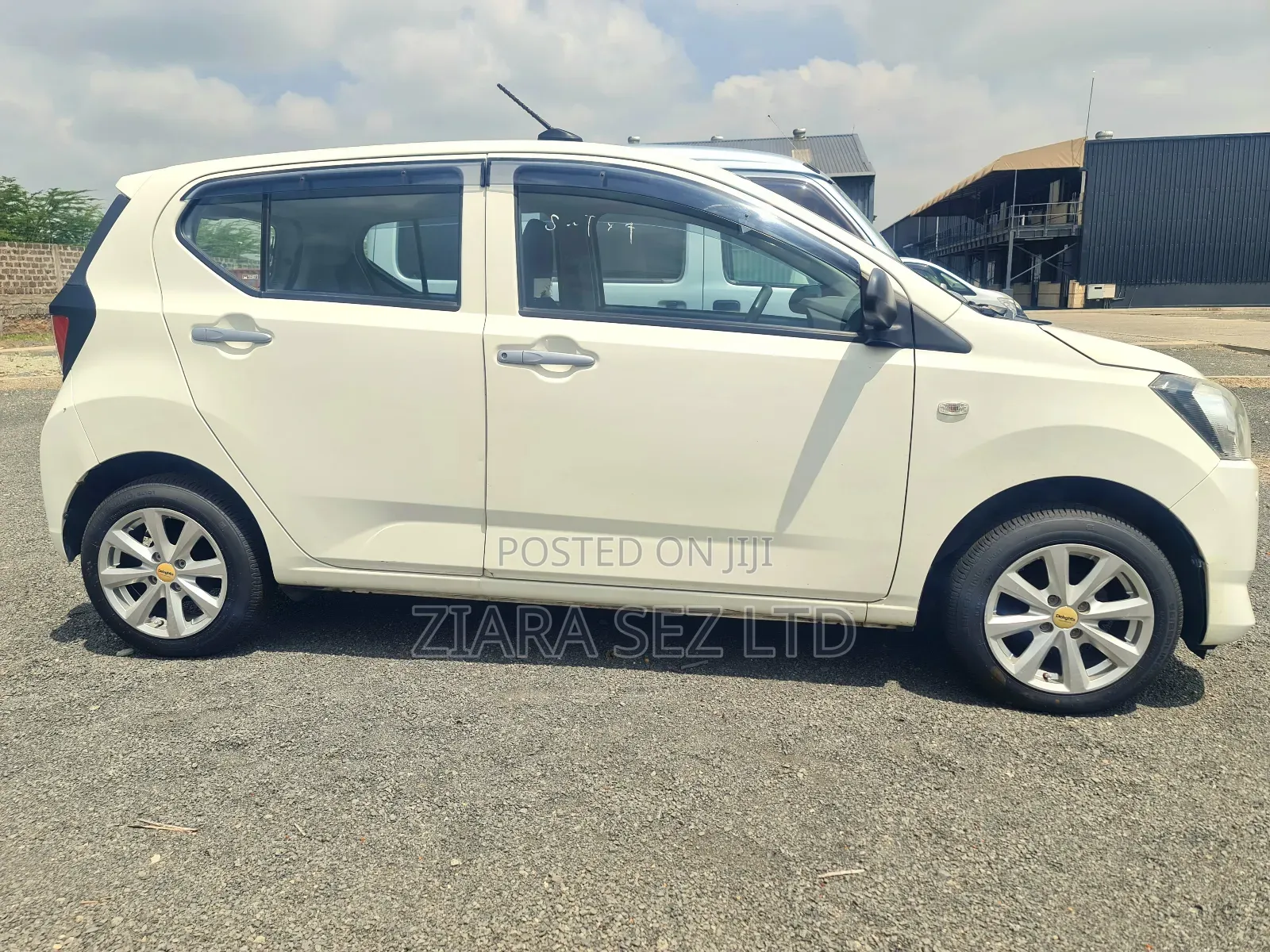 Daihatsu Mira 2018 White