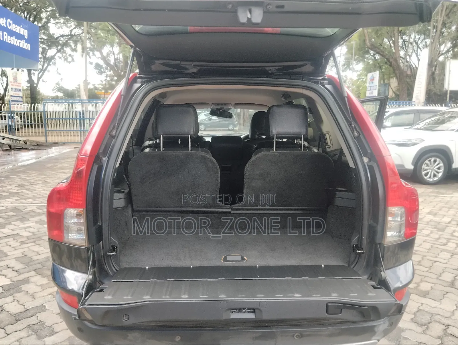 Volvo XC90 2011 Black