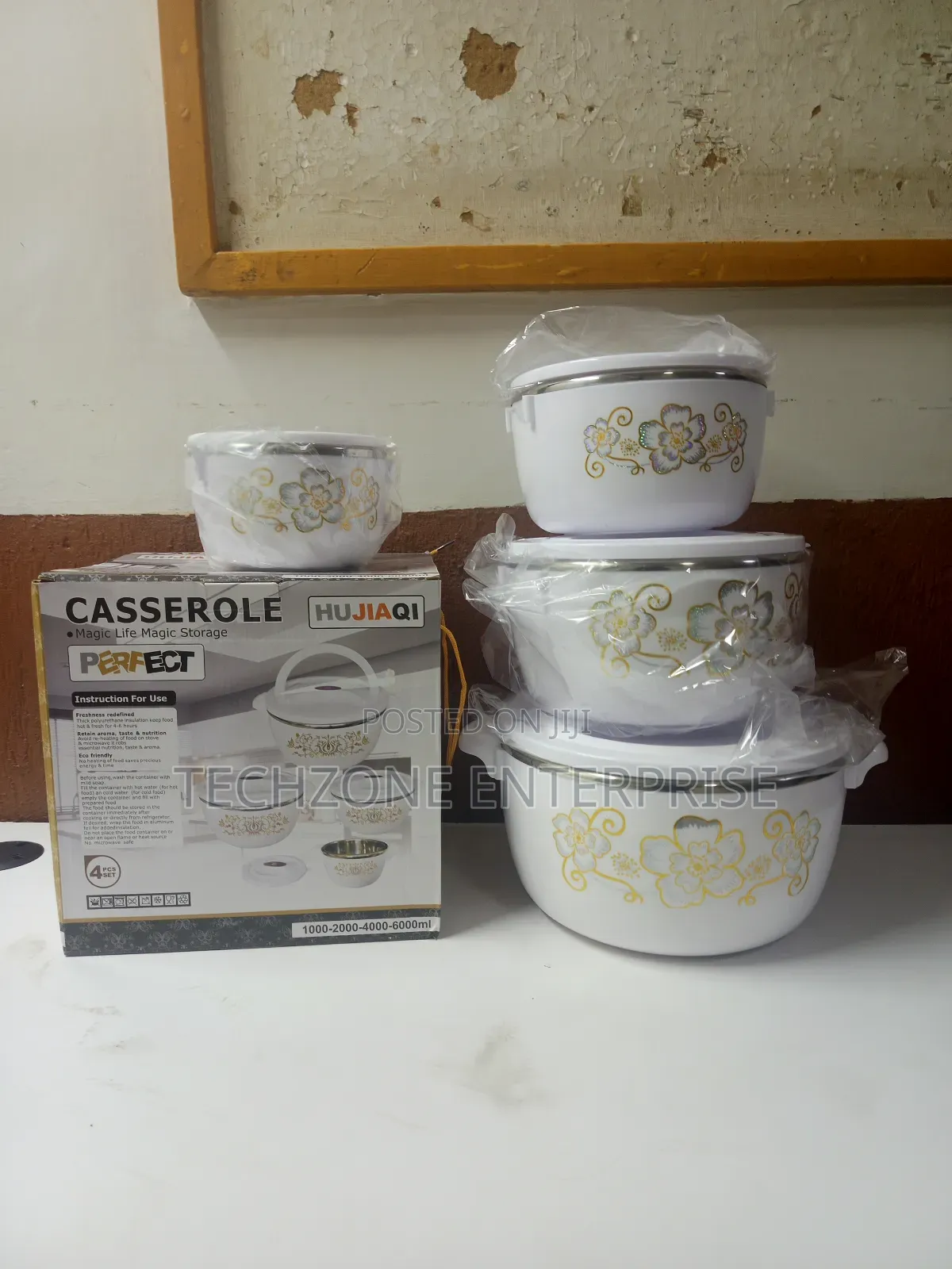 4pcs Set White Casserole Hotpots in Different Sizes 