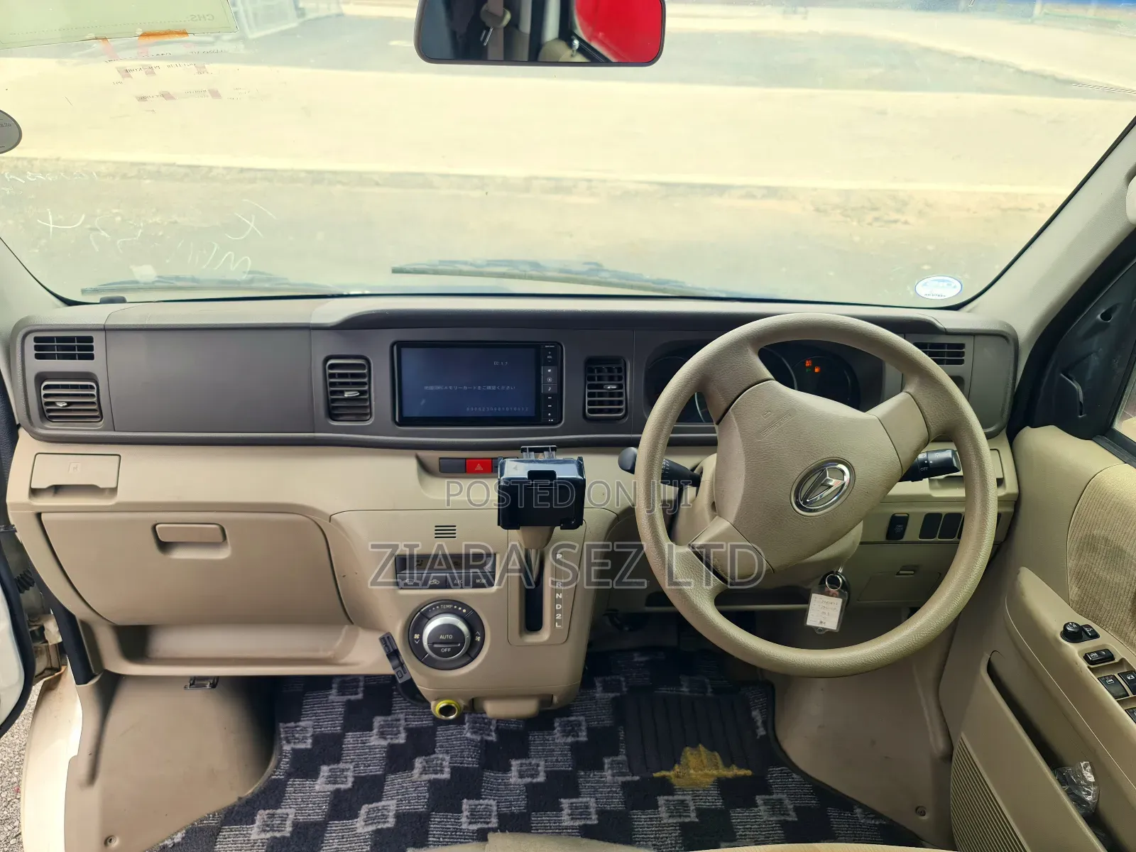 Daihatsu Atrai 2014 White