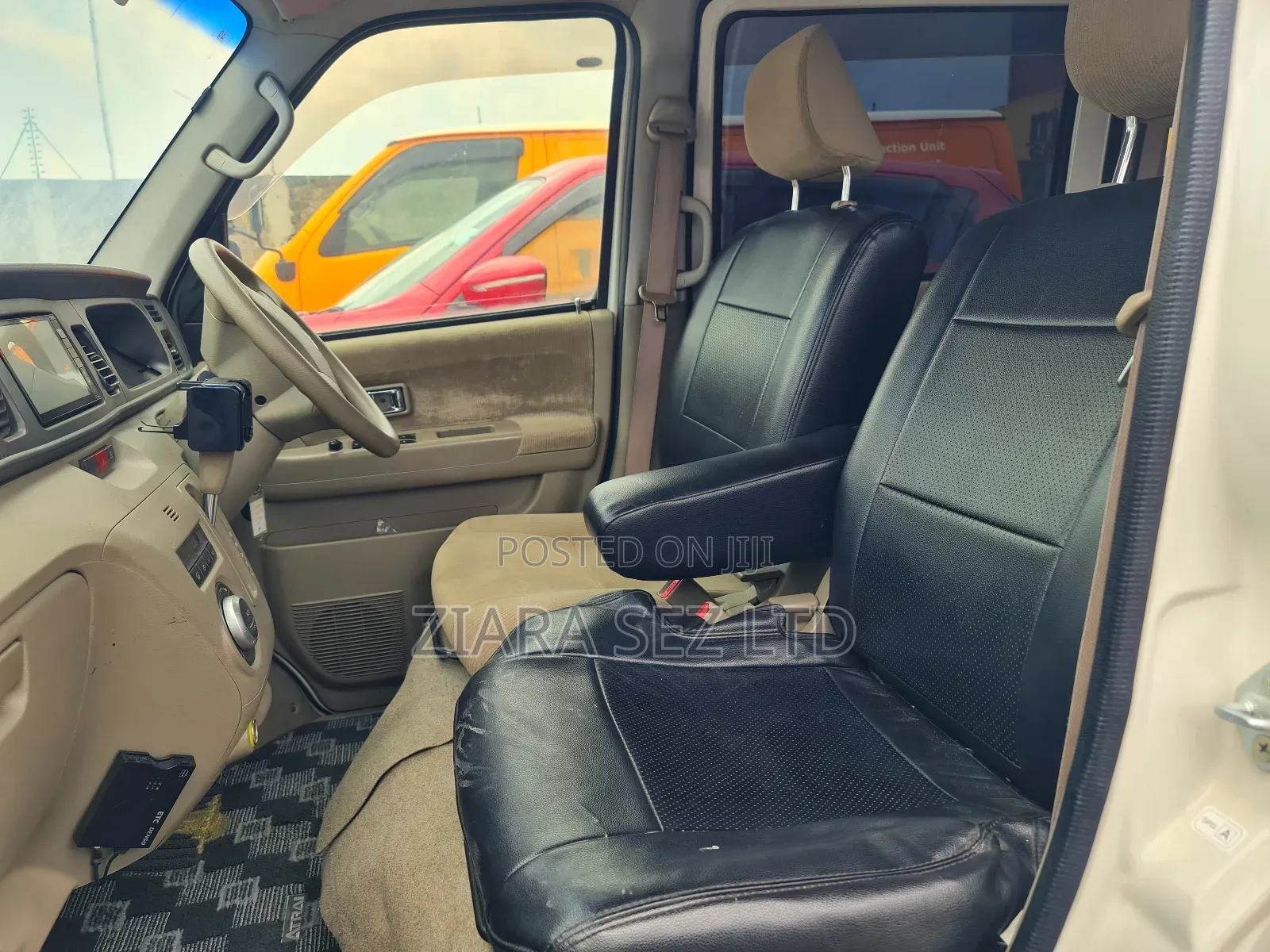Daihatsu Atrai 2014 White