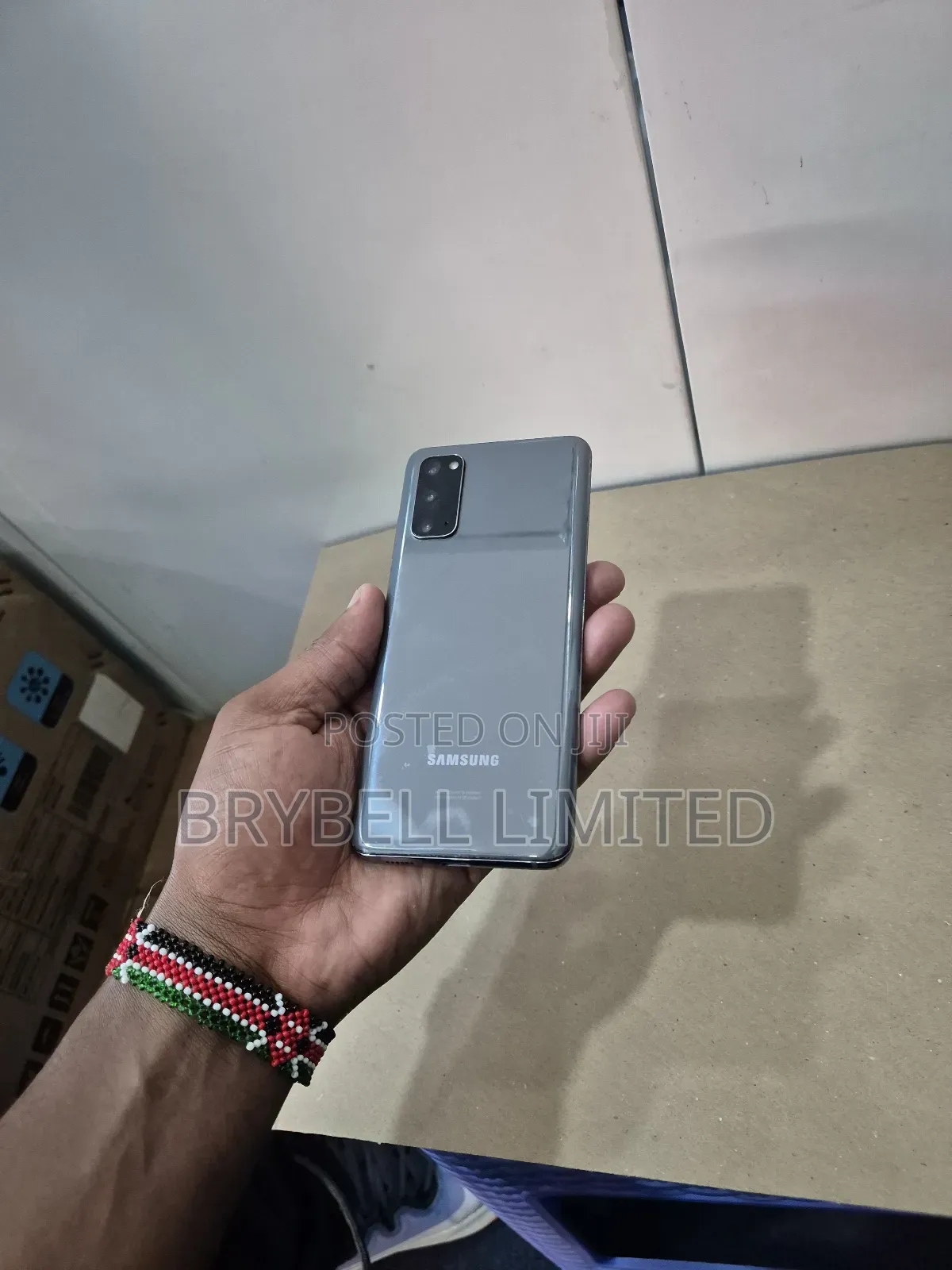 Samsung Galaxy S20 128 GB Gray
