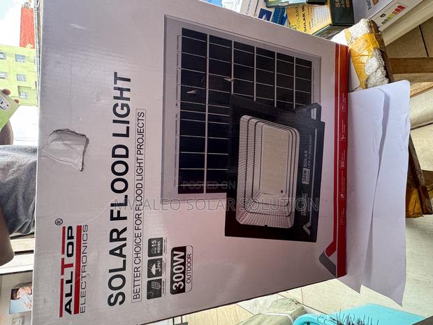 Solar Flood Light 300watts - thumbnail 3
