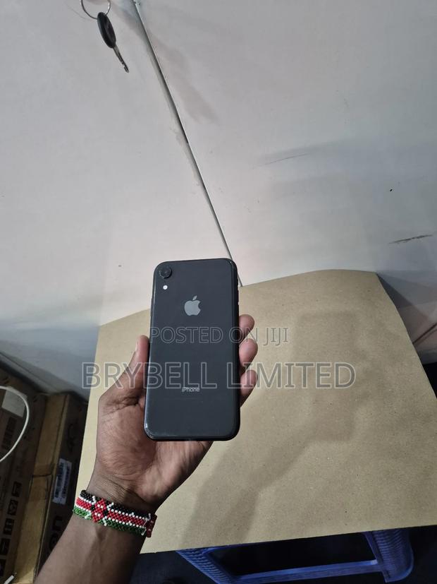 Apple XR 128 GB Black - thumbnail 8