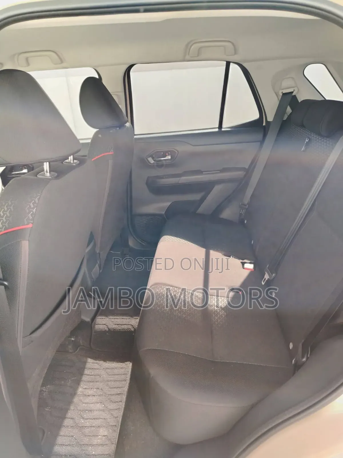 Toyota Raize 1.0 FWD 2021 Gold
