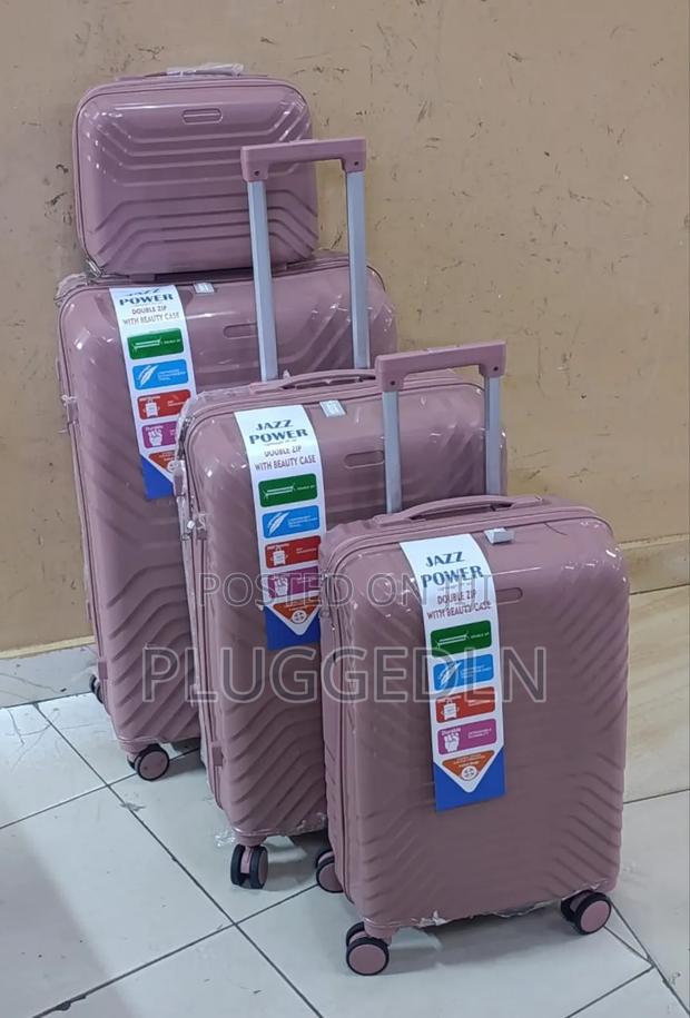 *4 in 1 Luxurious Unbreakable Suitcase*