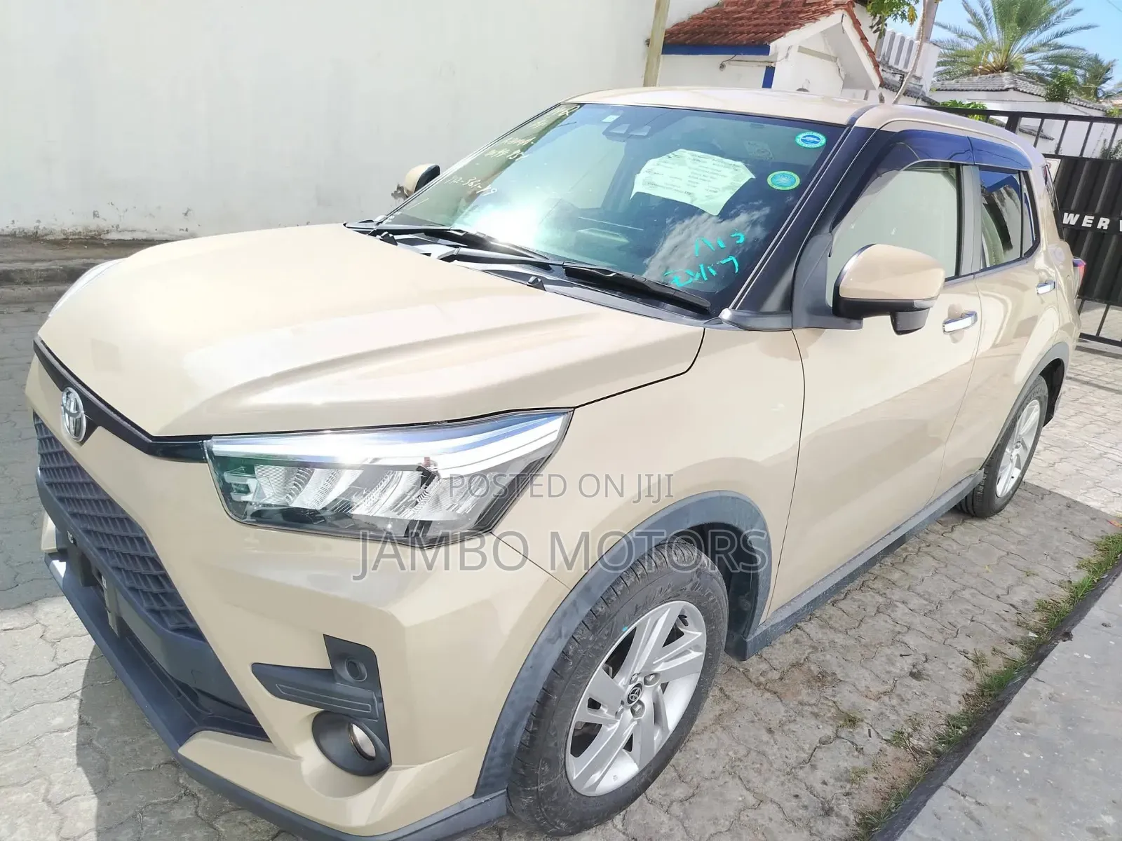 Toyota Raize 1.0 FWD 2021 Gold