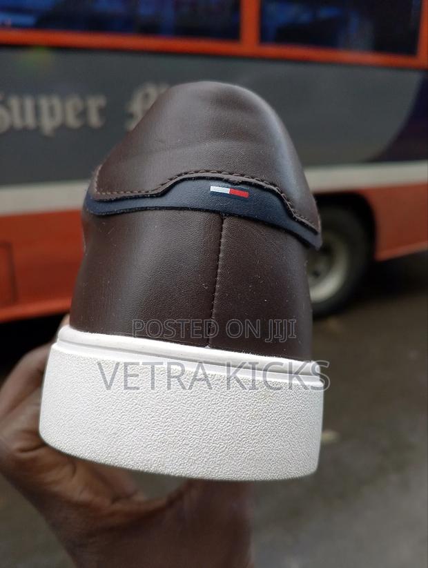 Tommy Hilfiger Casuals Brown - thumbnail 3