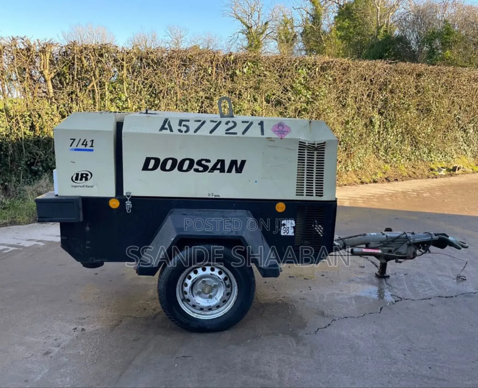 Breakers and Compressors for Hire