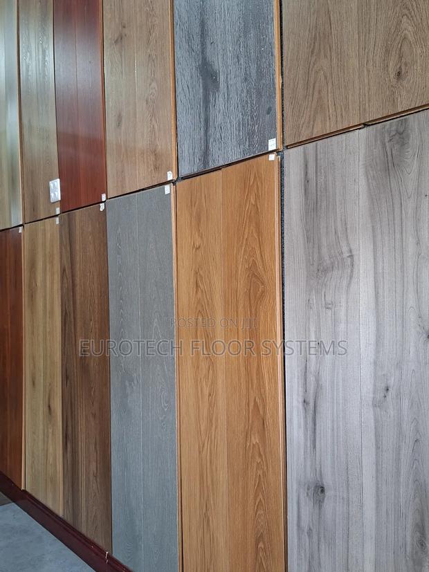 Laminated Floorboard - thumbnail 2