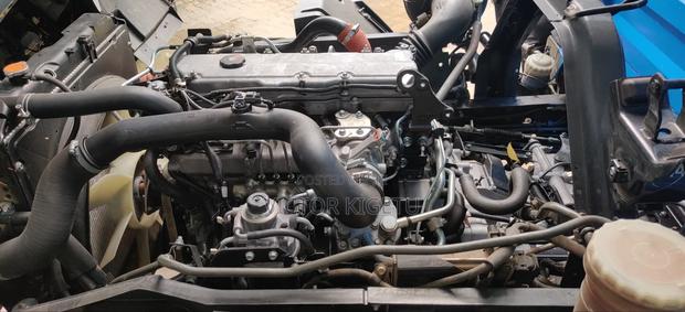 Isuzu Frr90 2023 White - thumbnail 12
