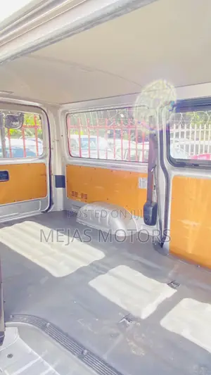 Toyota HiAce 2019 Silver